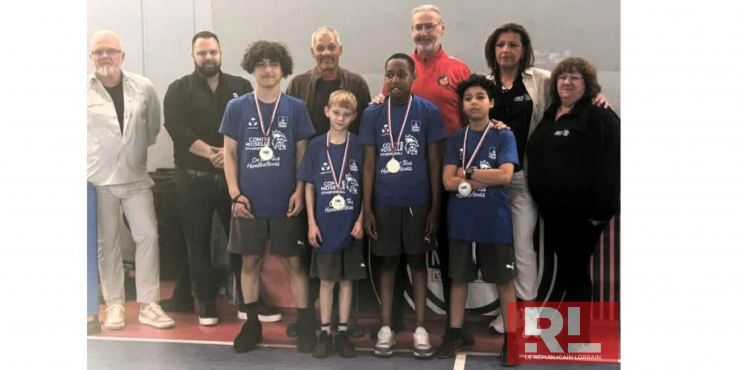 Les jeunes des quartiers prioritaires brillent au tournoi de hand