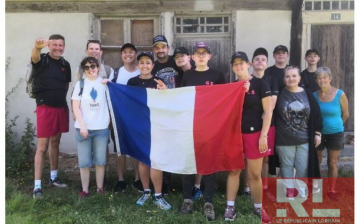 Ils parcourent 400 km à pied pour assister aux cérémonies des JO