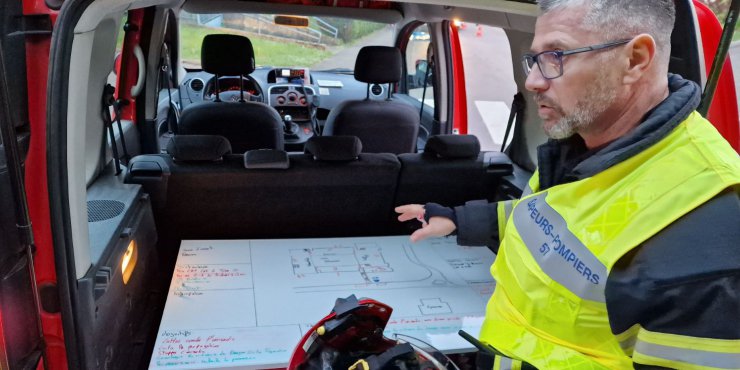 Exercice d'incendie réussi à Morhange : Un test grandeur nature pour les équipes éducatives et les pompiers