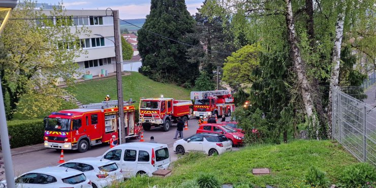Exercice d'incendie réussi à Morhange : Un test grandeur nature pour les équipes éducatives et les pompiers